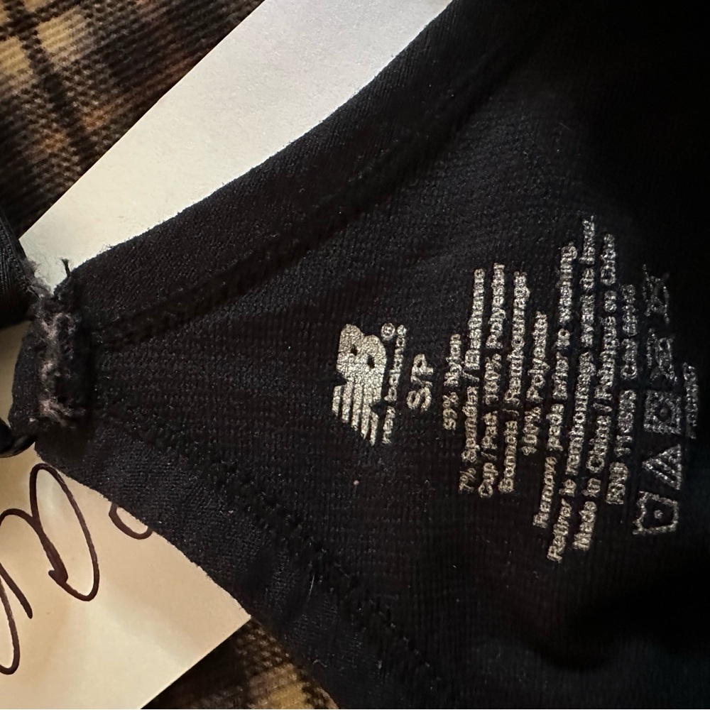 New Balance Black Sports Bra - Picture 4 of 4